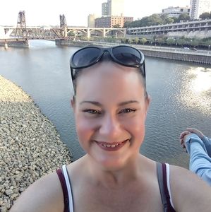 Meet your Posher, Dev